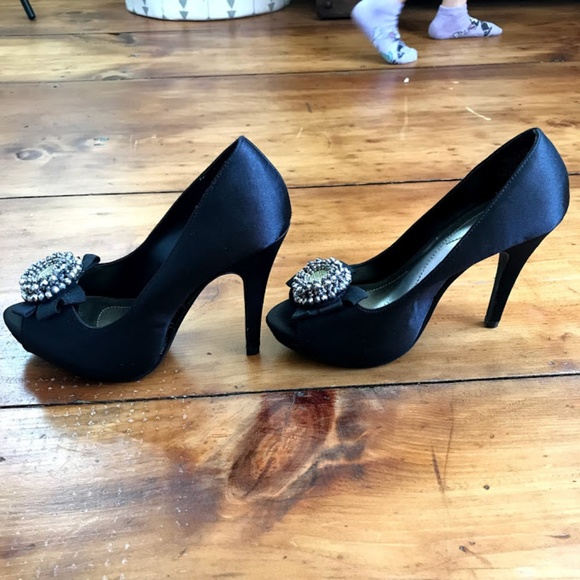 Apt. 9 black peep-toe stiletto heels Size 6 - Picture 7 of 7